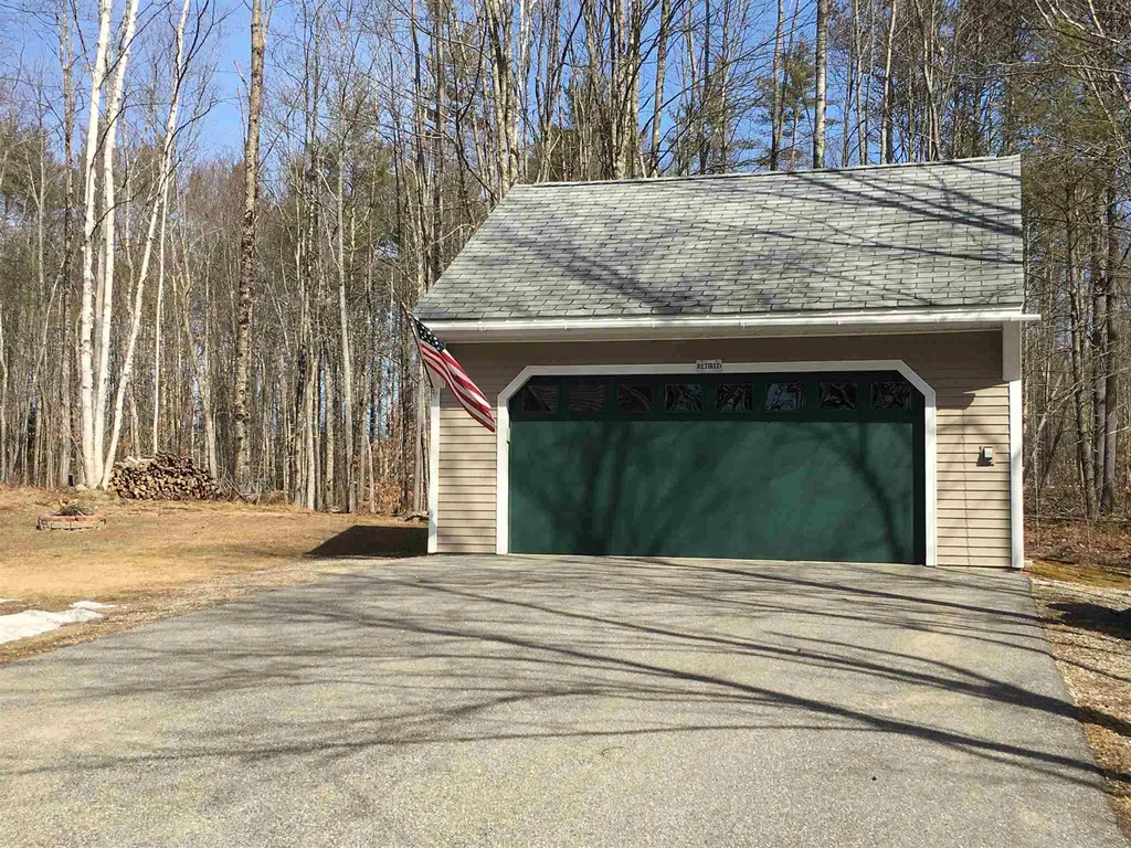 66 Pleasant Street Chichester NH 03258