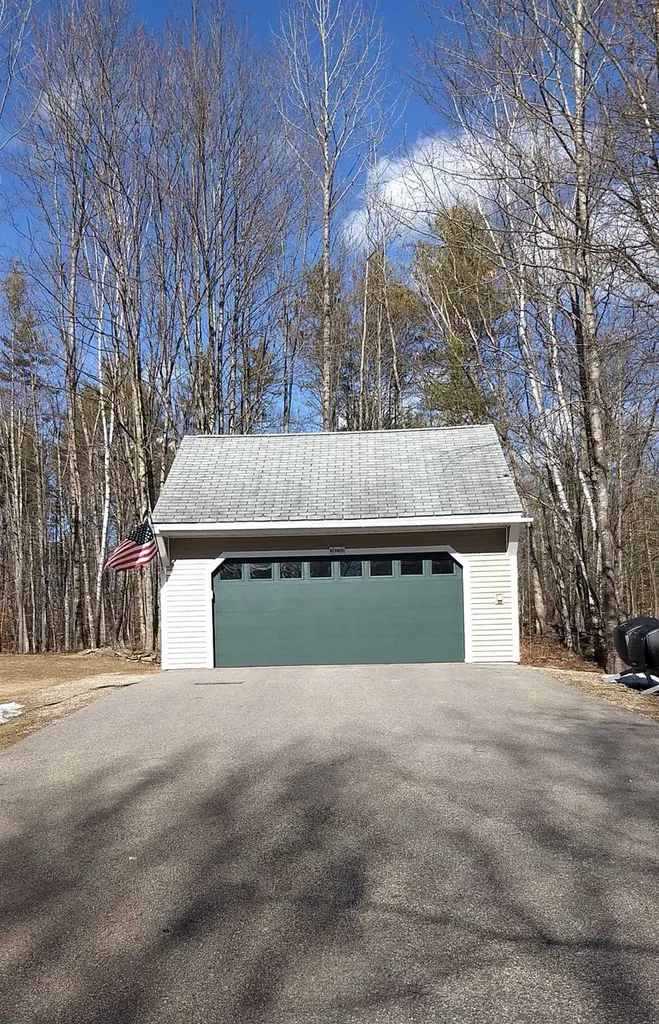 66 Pleasant Street Chichester NH 03258