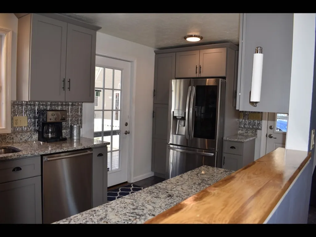 66 Pleasant Street Chichester NH 03258