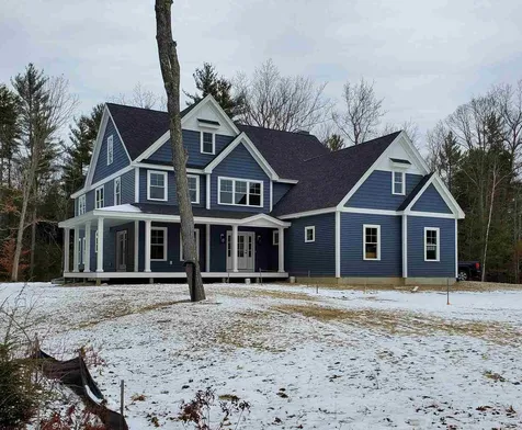 135 Haven Drive Auburn NH 03032