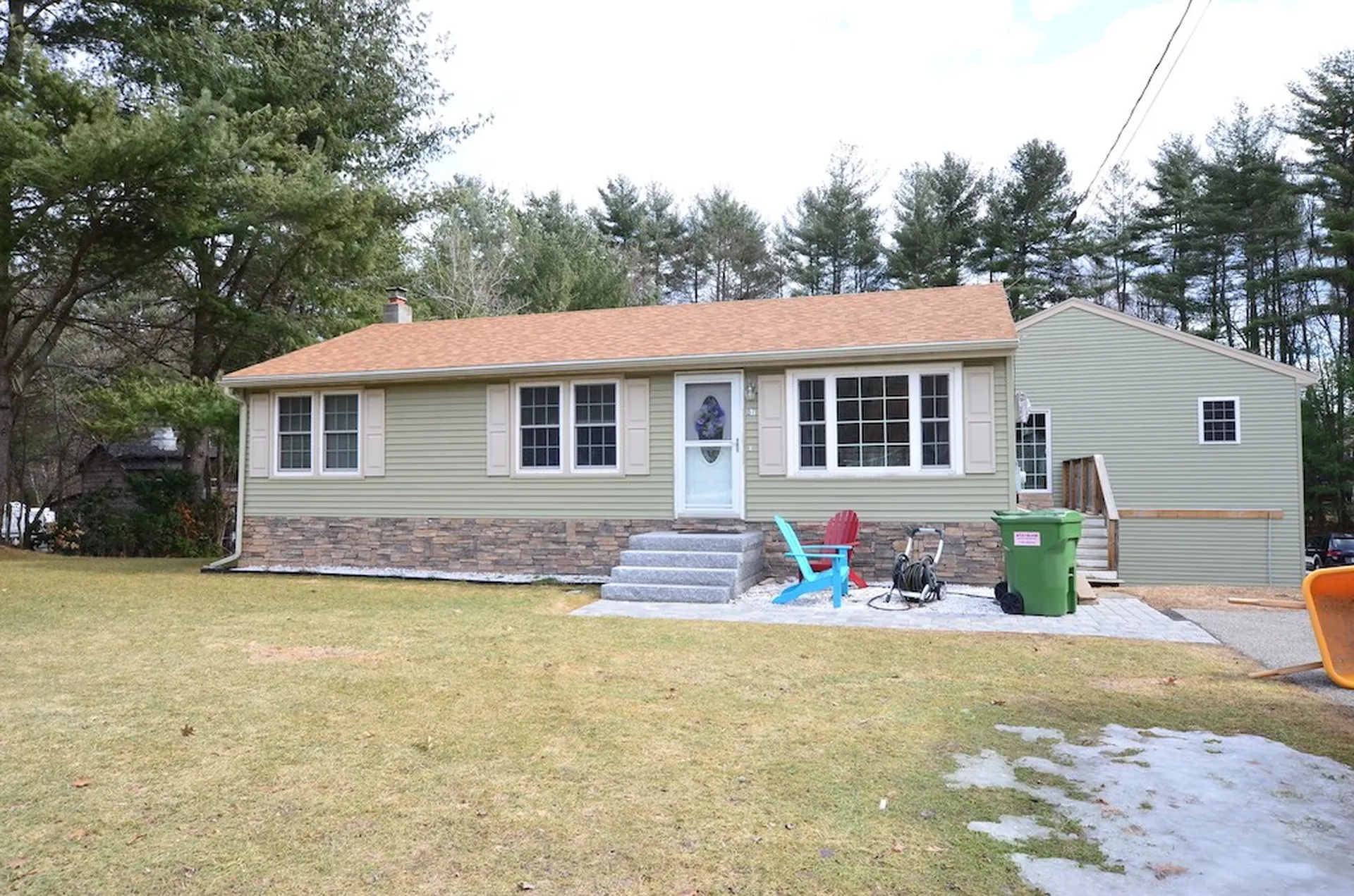 87 Back River Road Merrimack NH 03054