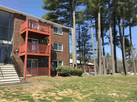 95 Powers Street Milford NH 03055