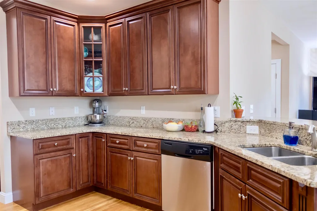 523 Coolidge Avenue Manchester NH 03102