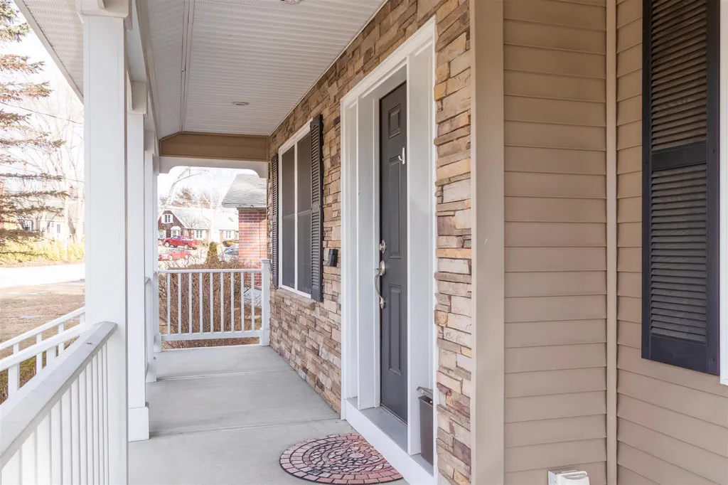 523 Coolidge Avenue Manchester NH 03102