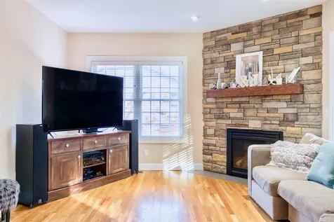 523 Coolidge Avenue Manchester NH 03102