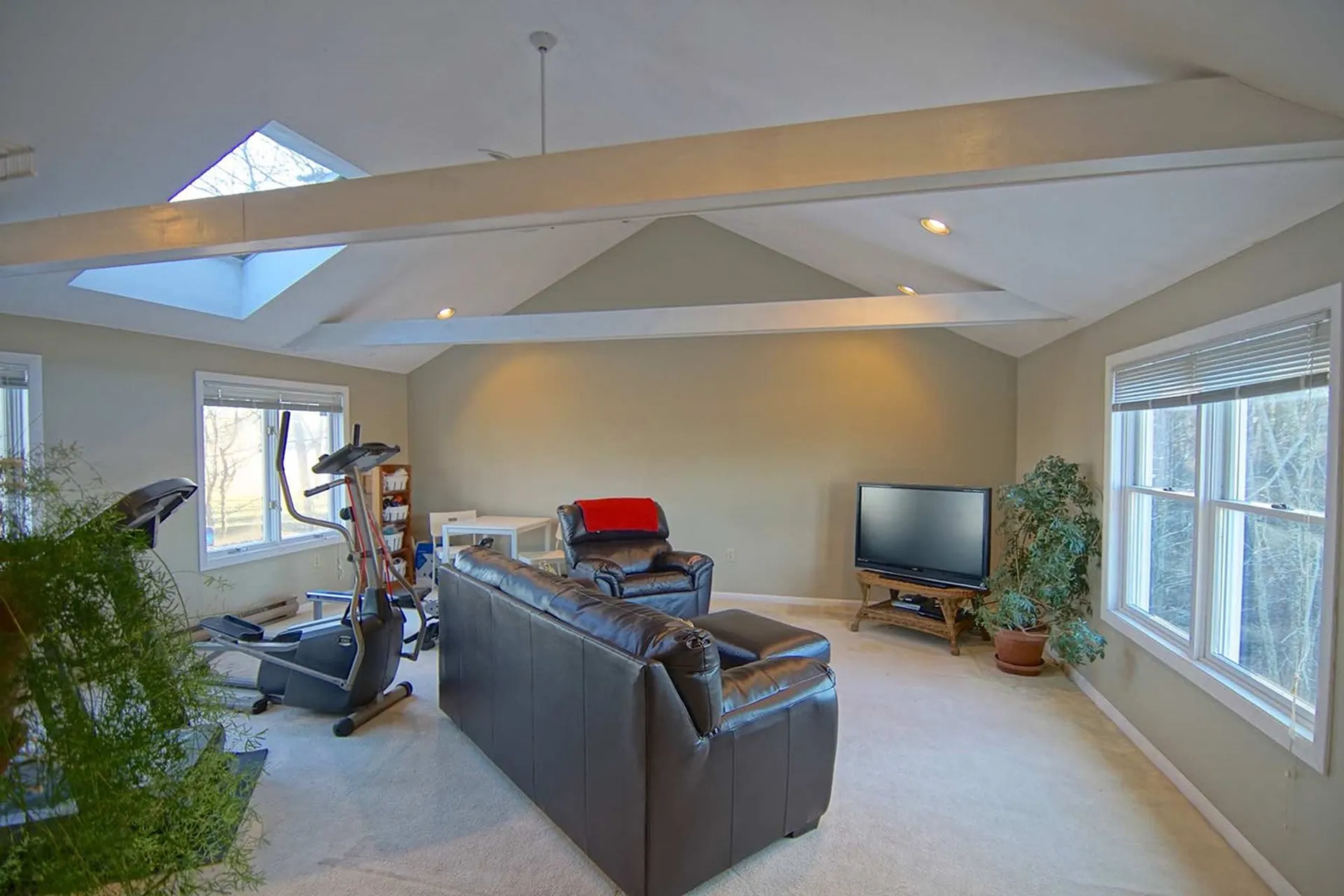 17 Appledore Avenue North Hampton NH 03862