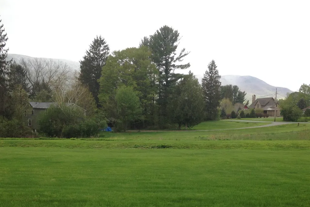 350 Barnumville Road Manchester VT 05255