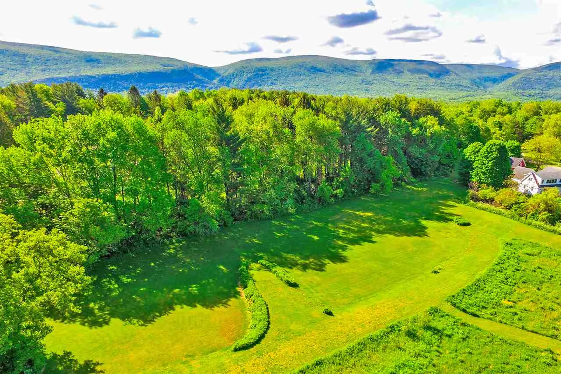 350 Barnumville Road Manchester VT 05255