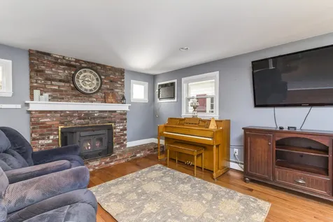 57 Conant Road Nashua NH 03062