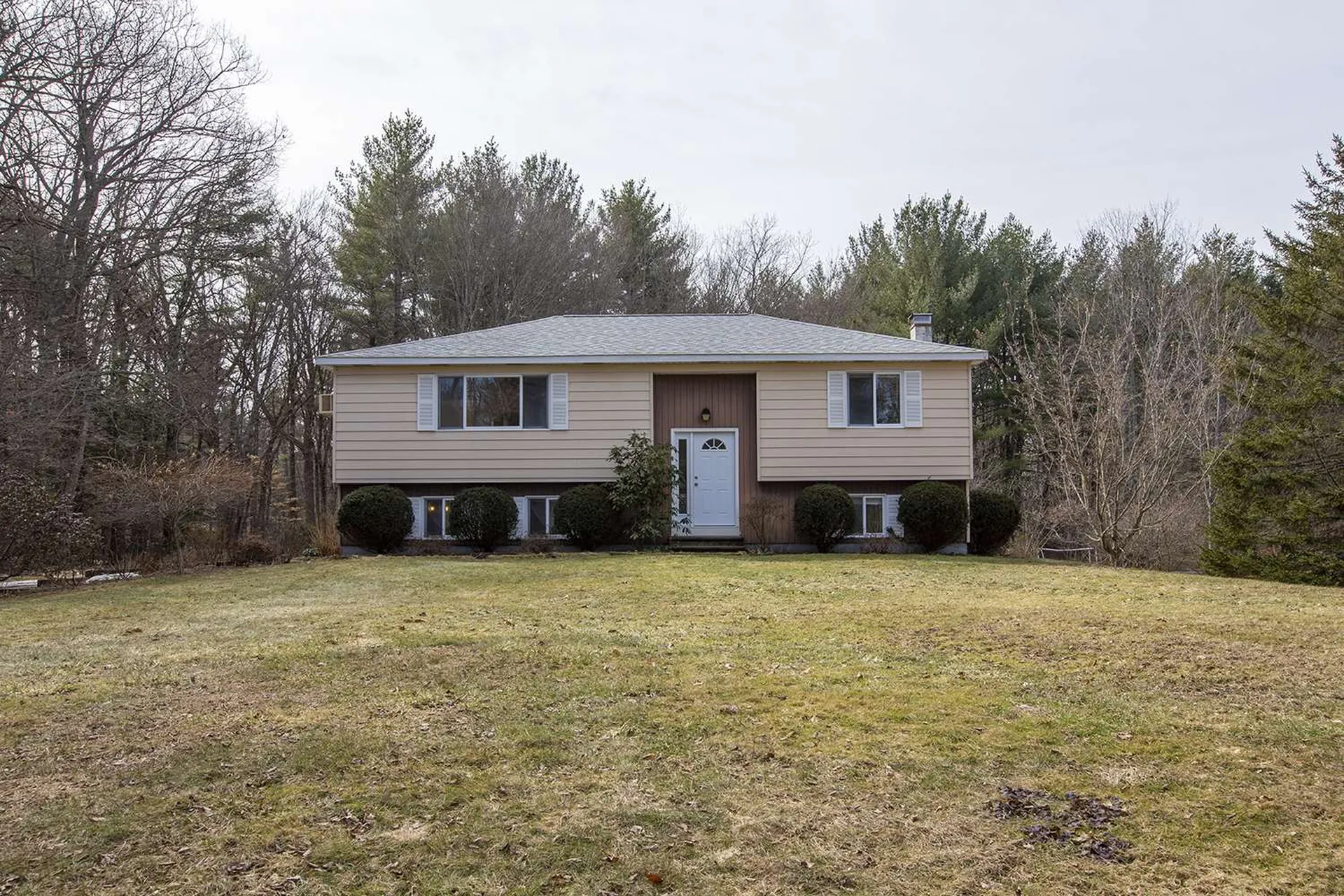 63 River Road Stratham NH 03885