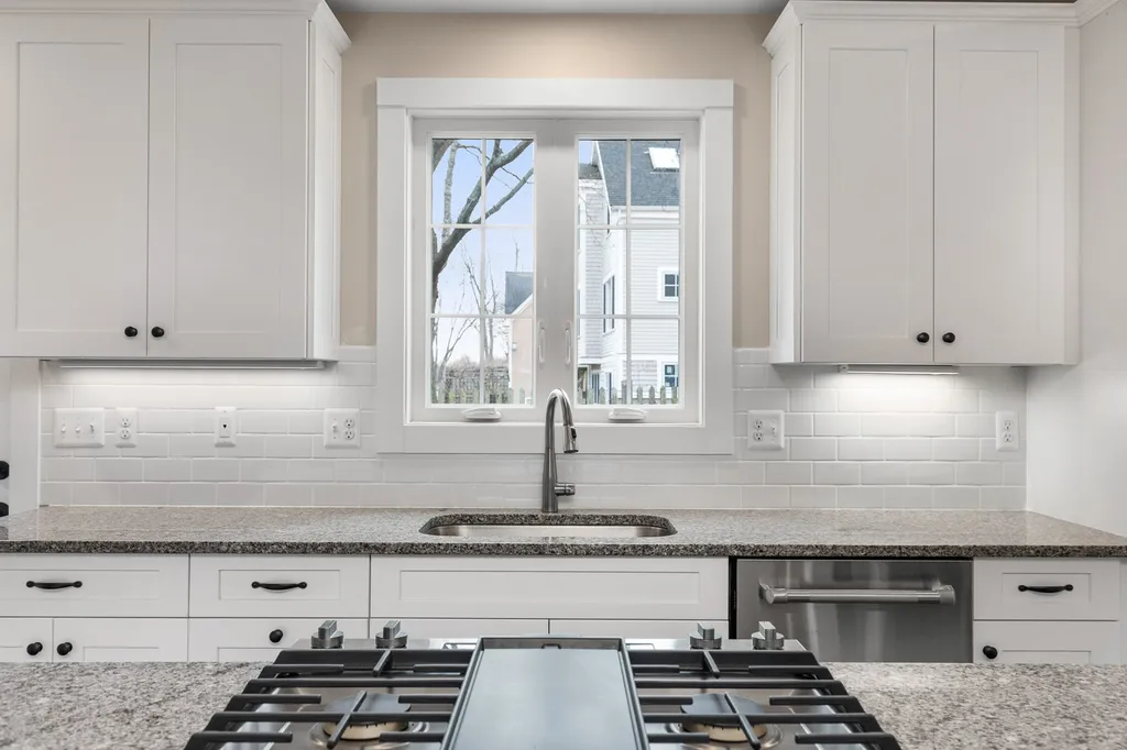 79 Thornton Street Portsmouth NH 03801