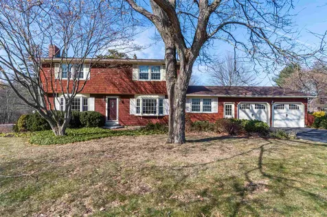 9 Mizoras Drive Nashua NH 03062