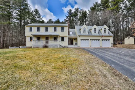 13 Cathedral Lane Hudson NH 03051