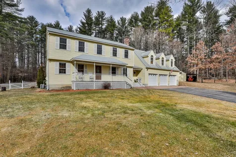 13 Cathedral Lane Hudson NH 03051