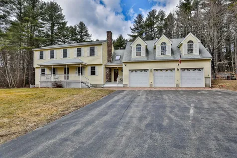 13 Cathedral Lane Hudson NH 03051