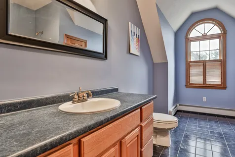 13 Cathedral Lane Hudson NH 03051