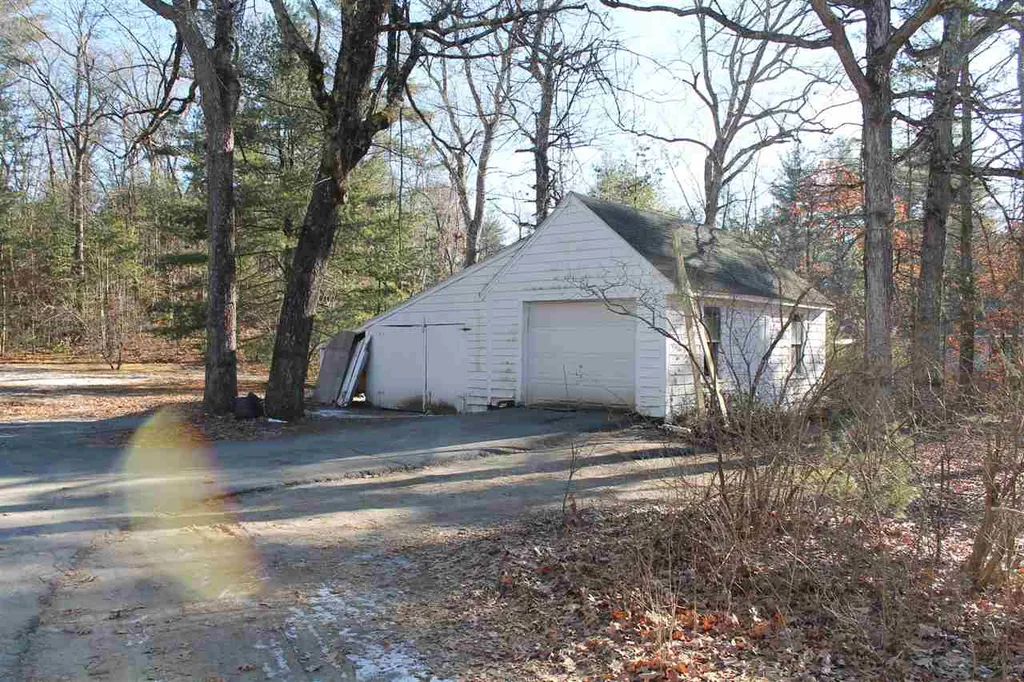 256 Depot Road Hollis NH 03049