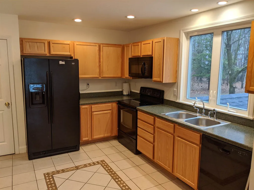 256 Depot Road Hollis NH 03049