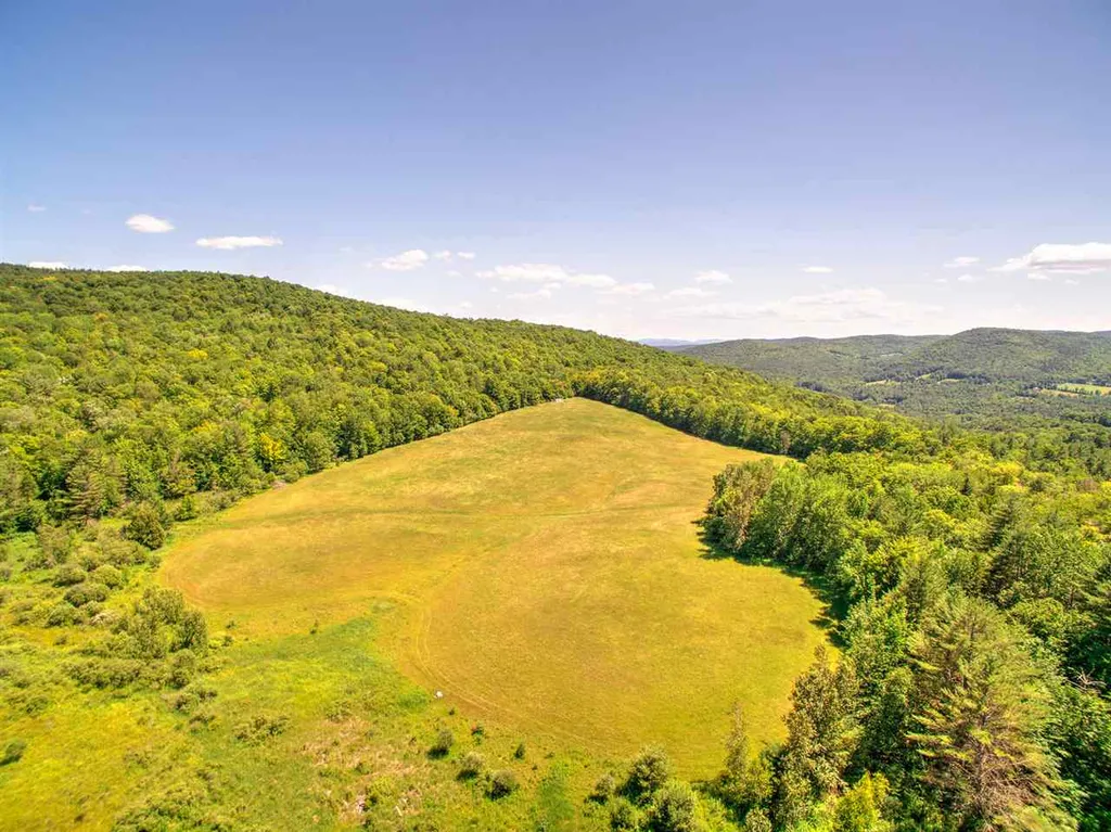 66 Alger Brook Road Strafford VT 05070
