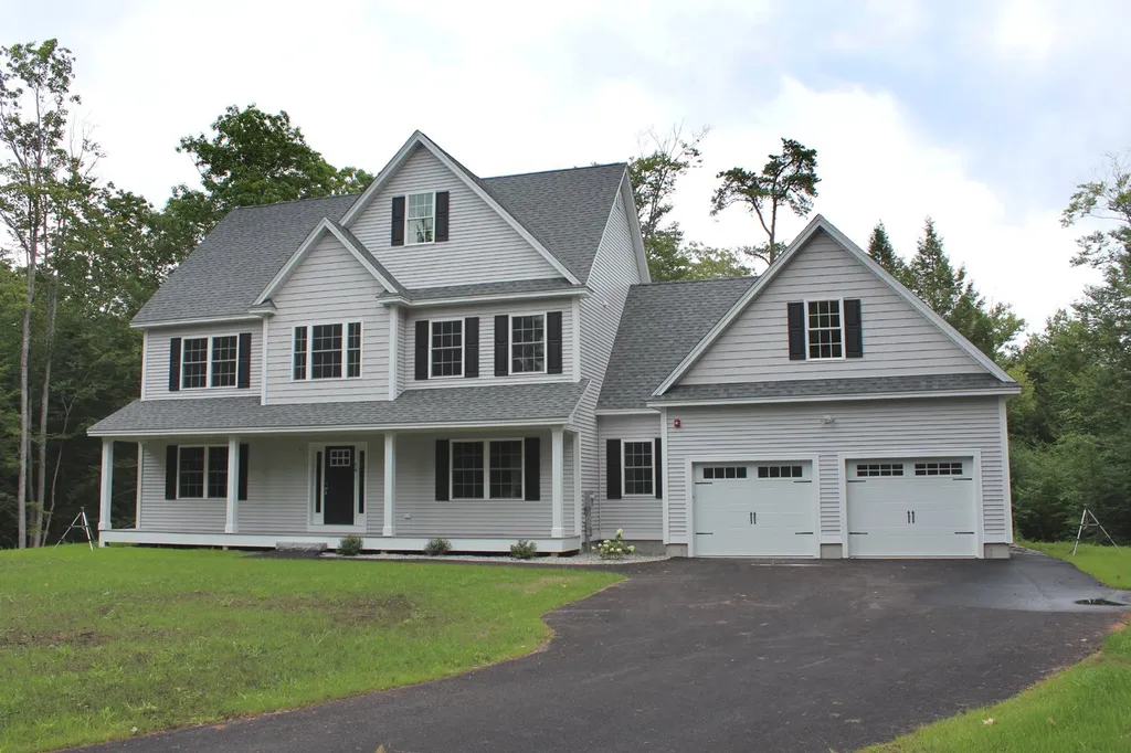54 Hemlock Lane Chester NH 03036