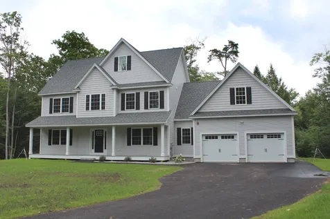 54 Hemlock Lane Chester NH 03036