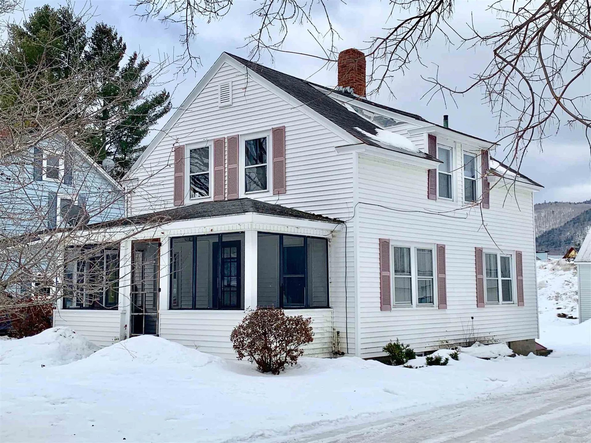 11 Lombard Street Colebrook NH 03576