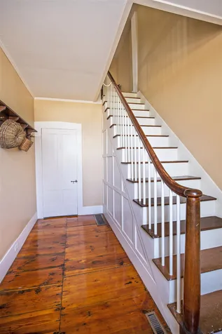75 Chester Street Chester NH 03036