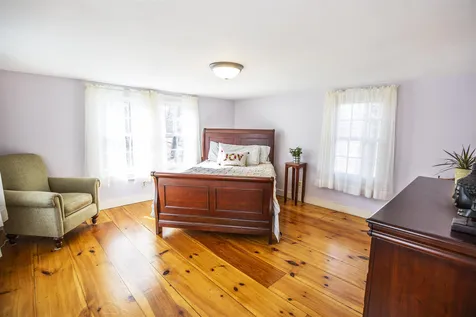 75 Chester Street Chester NH 03036
