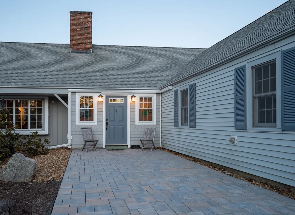 7 Ox Point Drive Kittery ME 03904