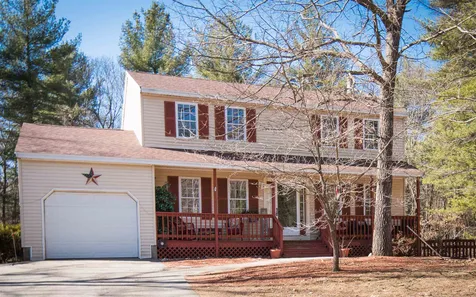 6 Laura Lane Newton NH 03858