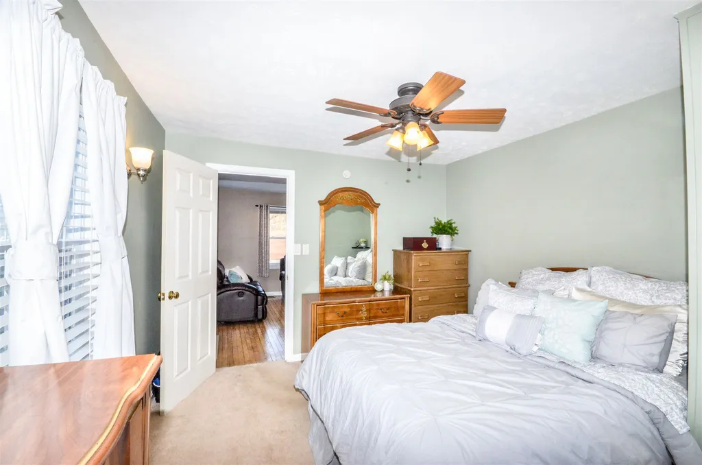 13 Phinney Avenue Manchester NH 03109