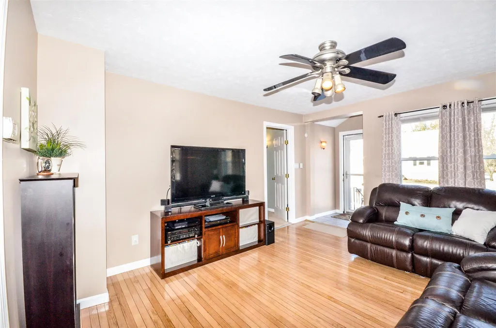13 Phinney Avenue Manchester NH 03109