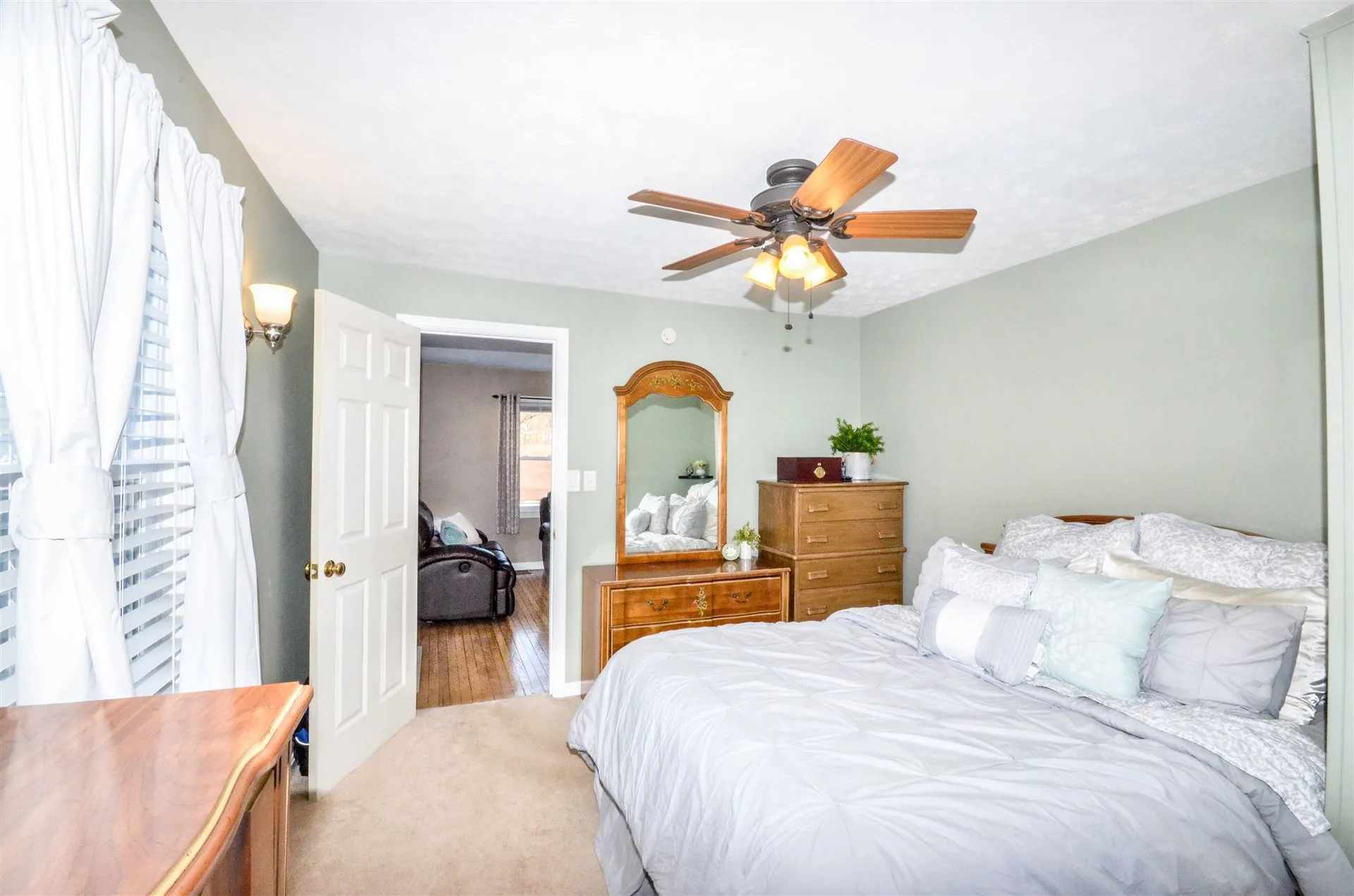 13 Phinney Avenue Manchester NH 03109