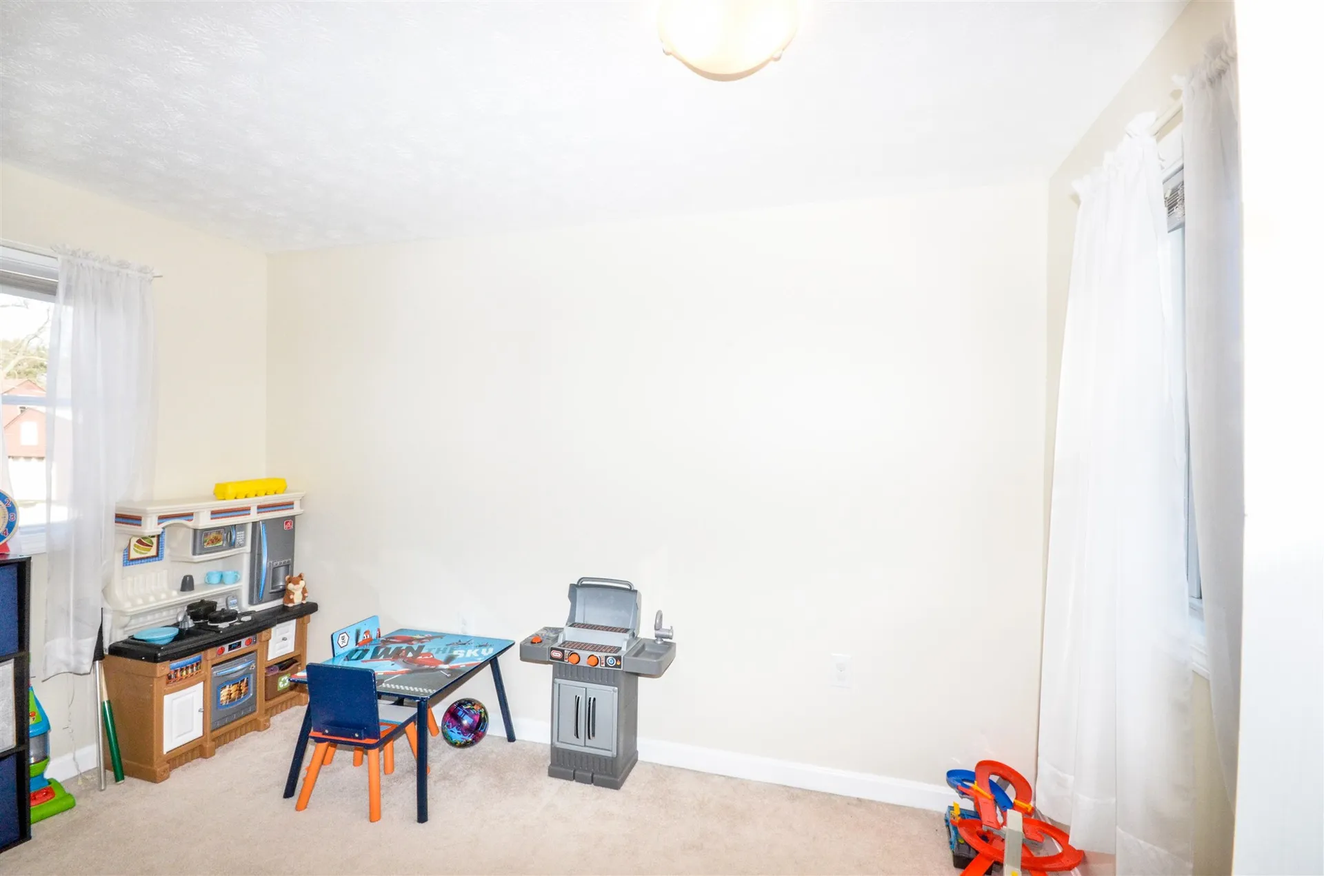 13 Phinney Avenue Manchester NH 03109