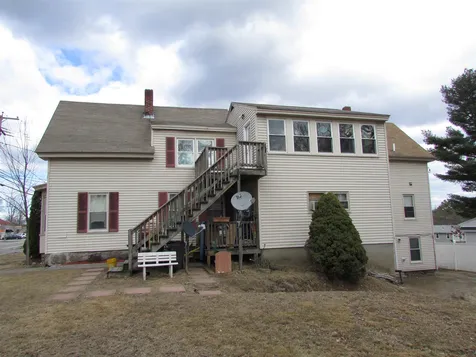 104 W Broadway Derry NH 03038