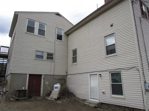 104 W Broadway Derry NH 03038