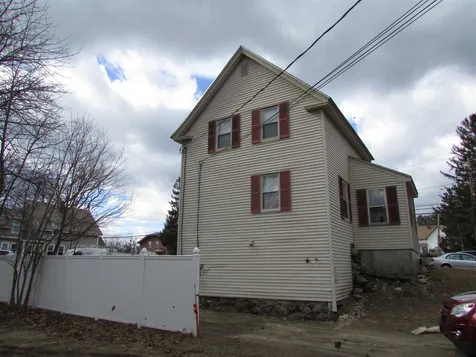 104 W Broadway Derry NH 03038