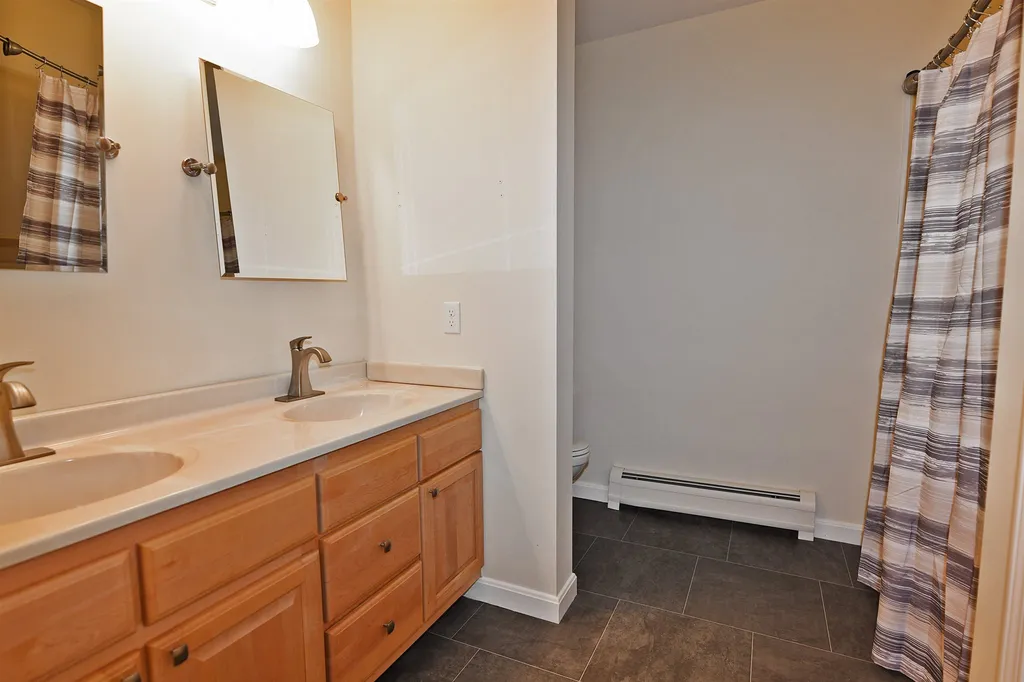 128 Indian Circle Colchester VT 05446