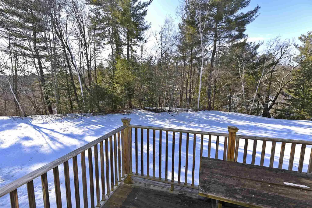 128 Indian Circle Colchester VT 05446