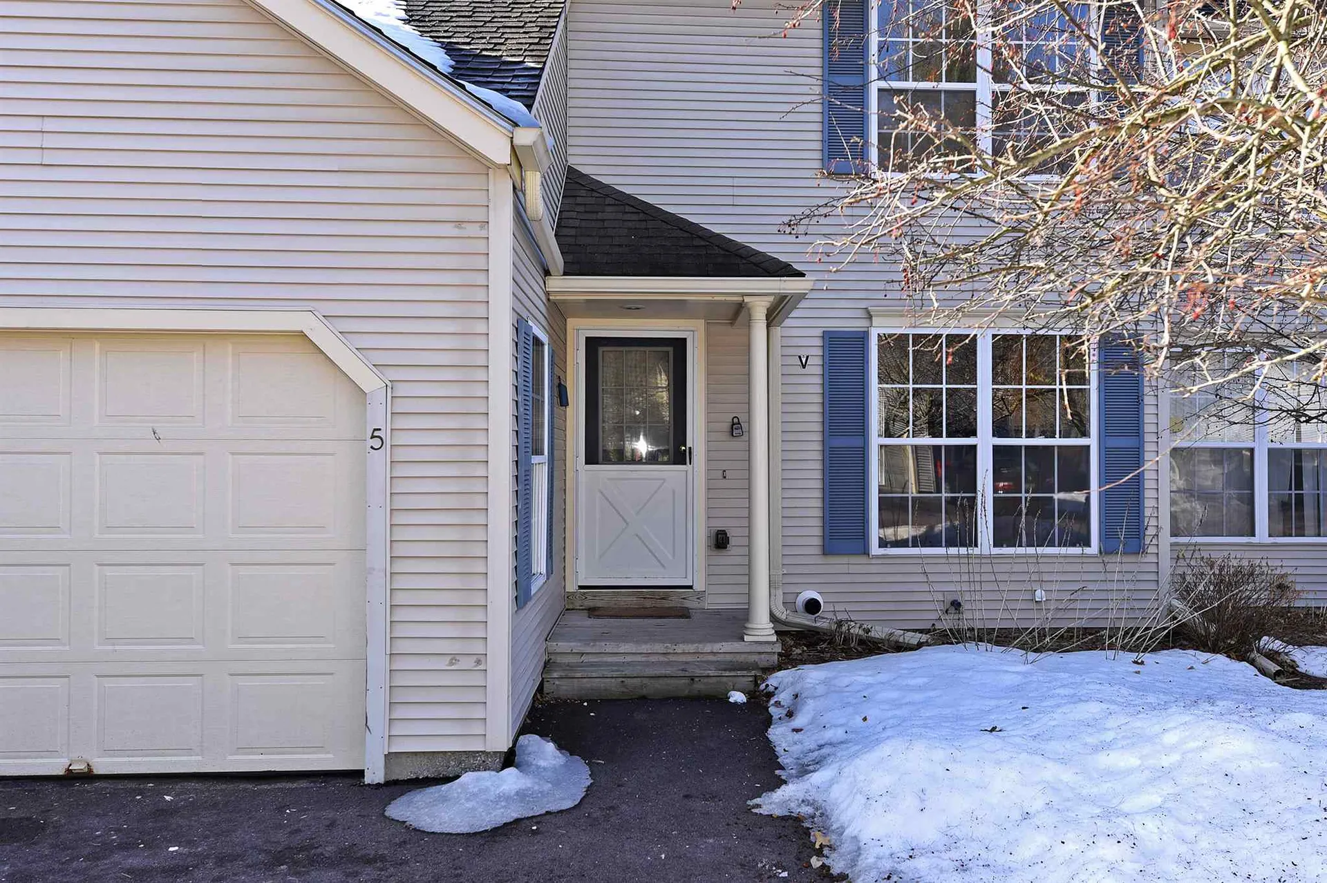 128 Indian Circle Colchester VT 05446