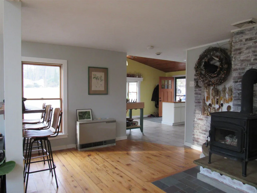 11 Fox Circle Keene NH 03431