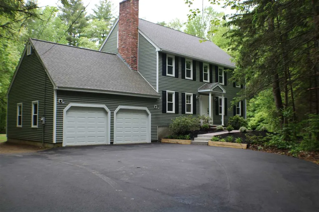 6 Katie Lane Hampstead NH 03841