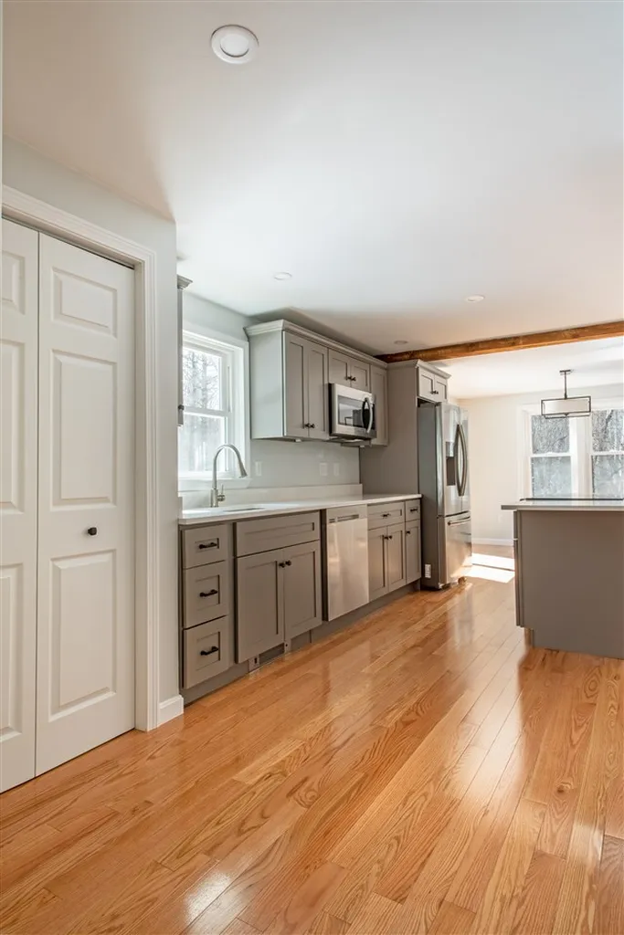 6 Katie Lane Hampstead NH 03841