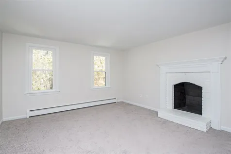 6 Katie Lane Hampstead NH 03841