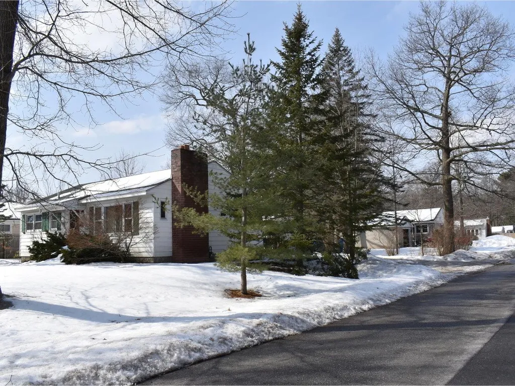 28 Villa Drive Essex VT 05452