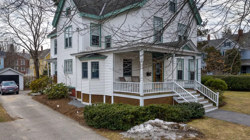 8 Gill Street Exeter NH 03833