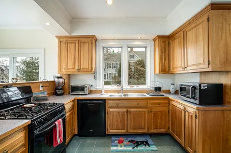 8 Gill Street Exeter NH 03833