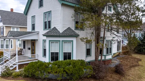 8 Gill Street Exeter NH 03833
