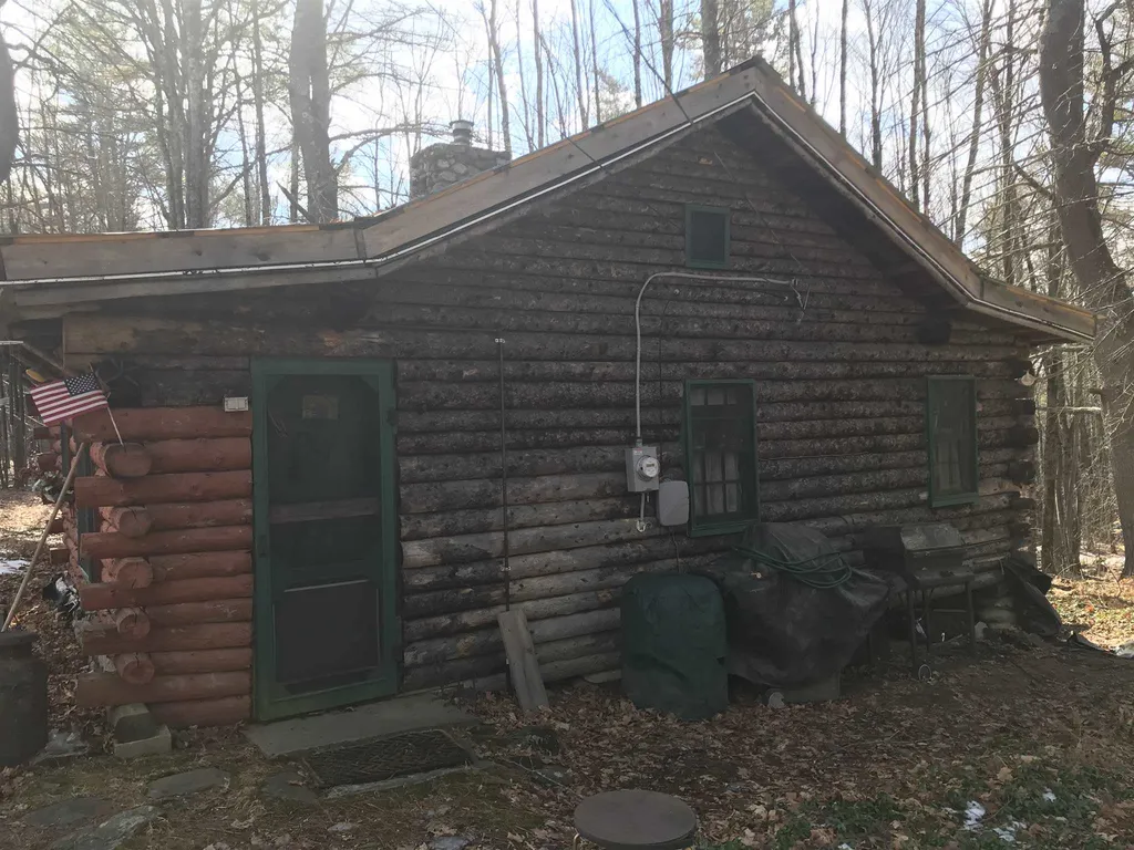 135 Little Hill Road Webster NH 03303
