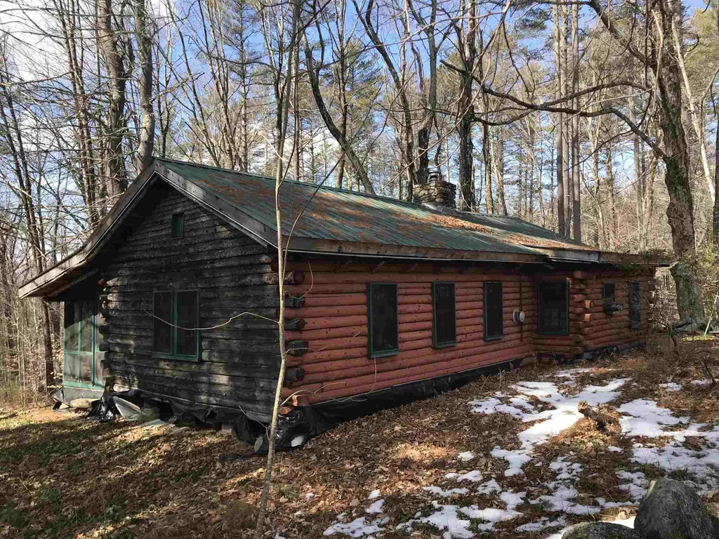 135 Little Hill Road Webster NH 03303